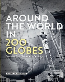 Fotoboek Around the world in 200 globes | Luster